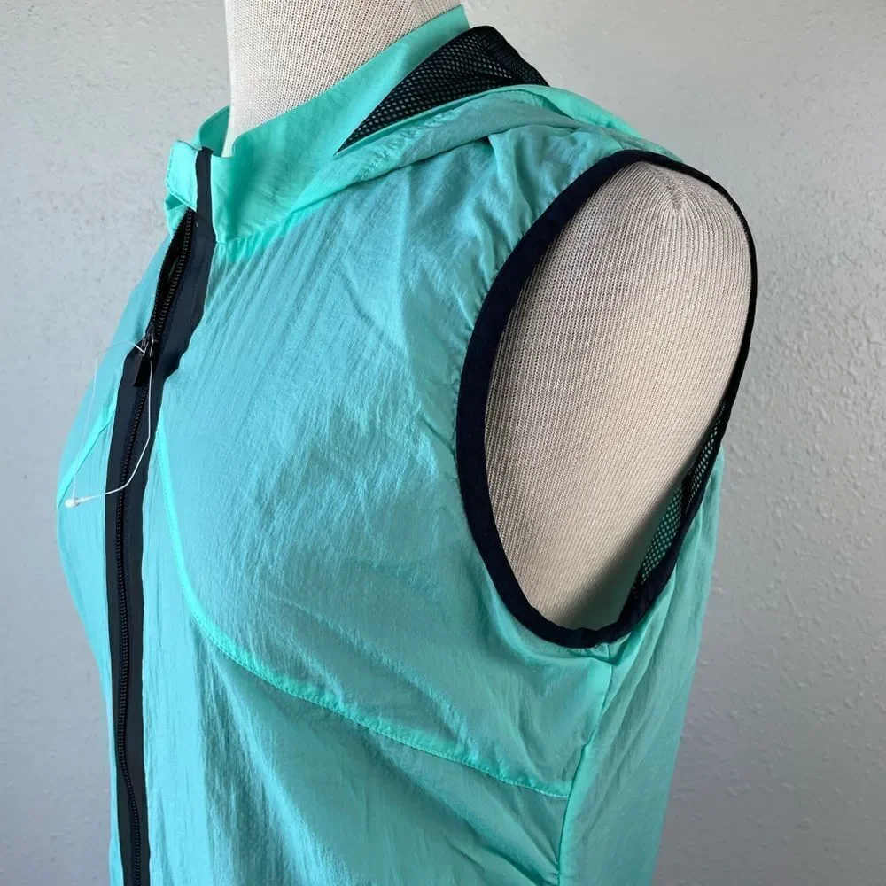 NWOT Fable tics Sleeveless Full Zip Jacket Size M EUC - Picture 4 of 8